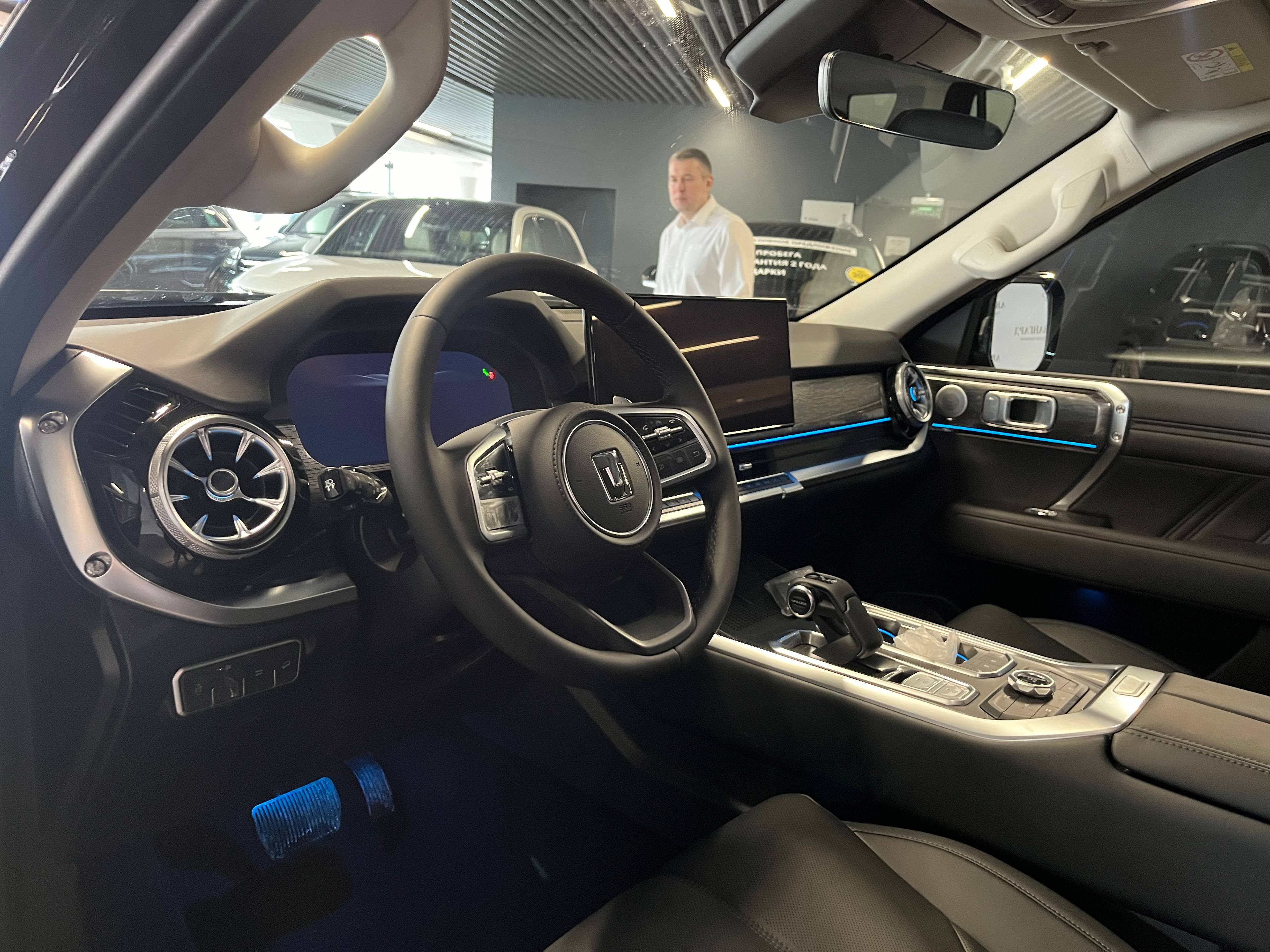 Tank 400 2.0T AT 4WD Premium