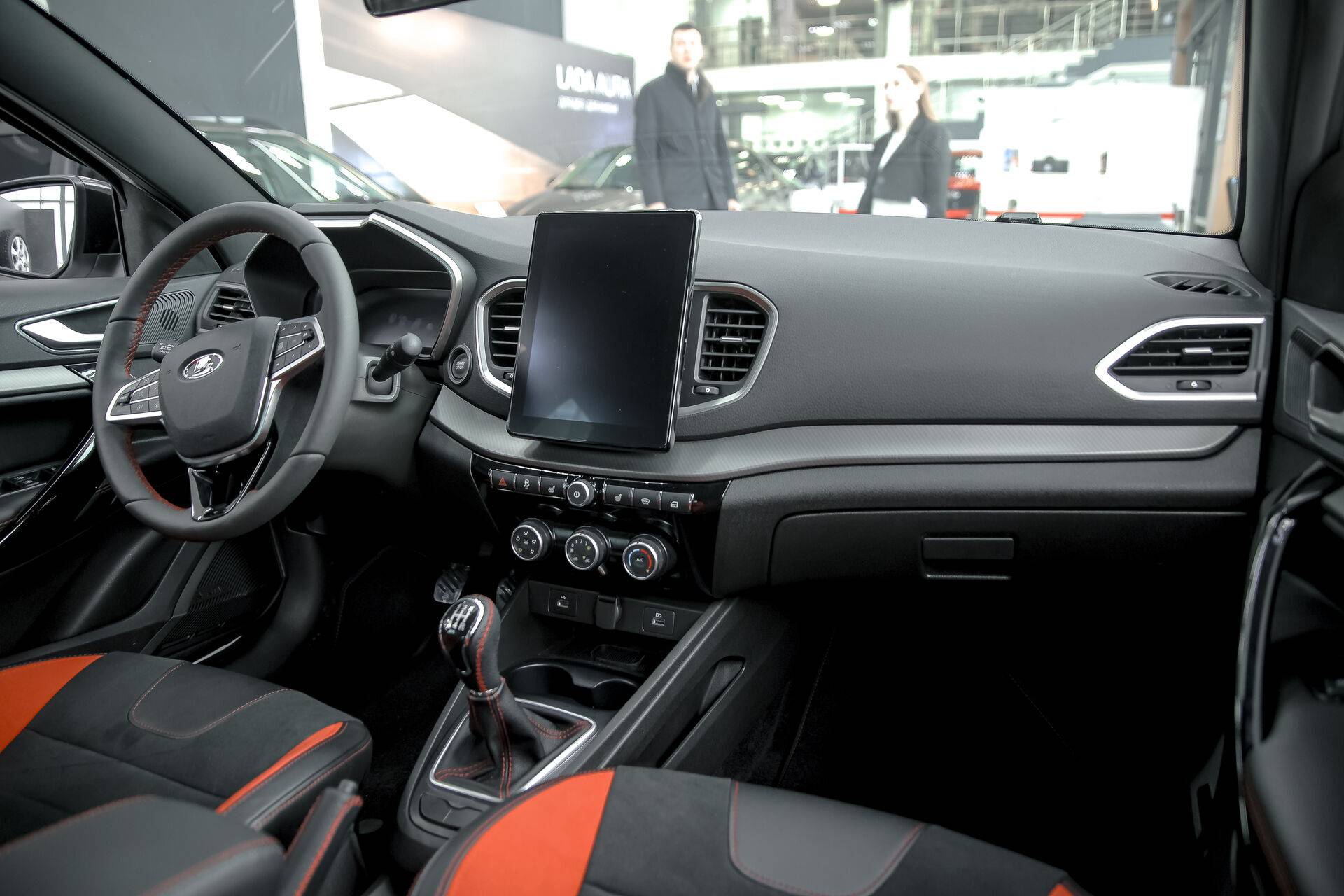 Lada Vesta SW Sportline Black 1.6 118hp  5МТ
