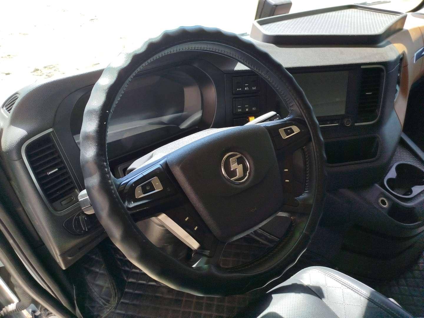 Shacman SX4188YY381,  196 985 км, 2023 года в лизинг