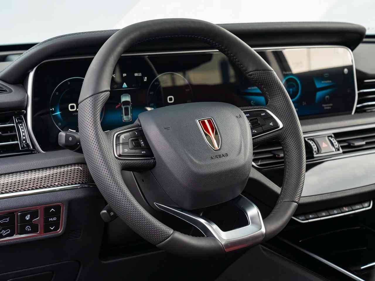 Hongqi HS5 Deluxe 2.0T AWD