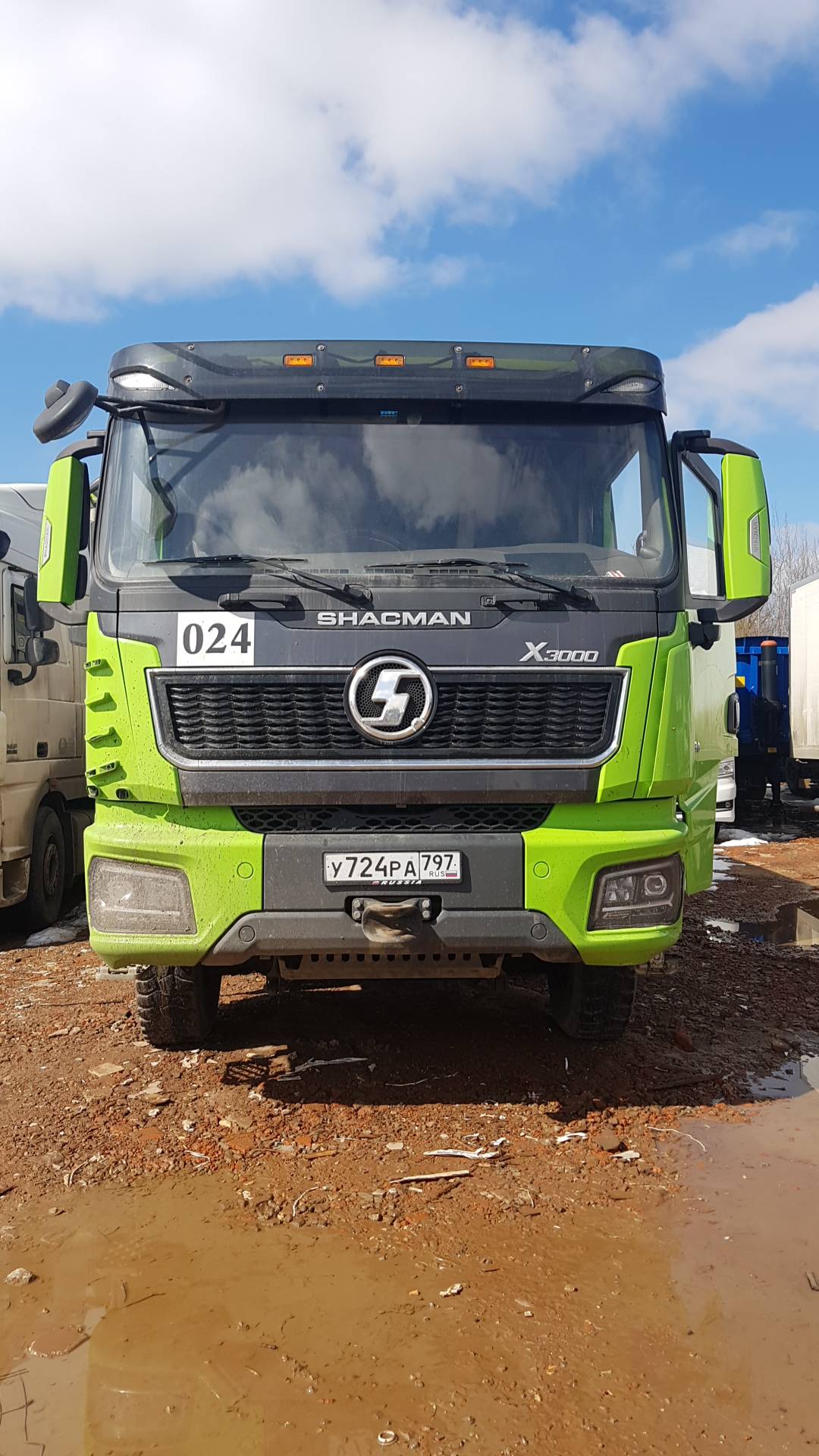 Shacman SX33186V366