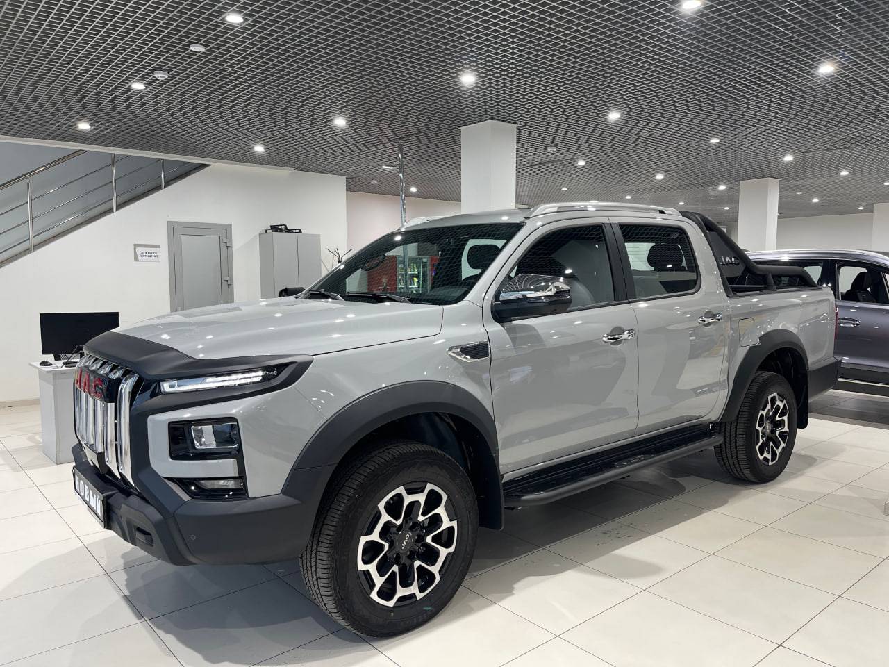 JAC T9 Explore 2.0T AT 4WD