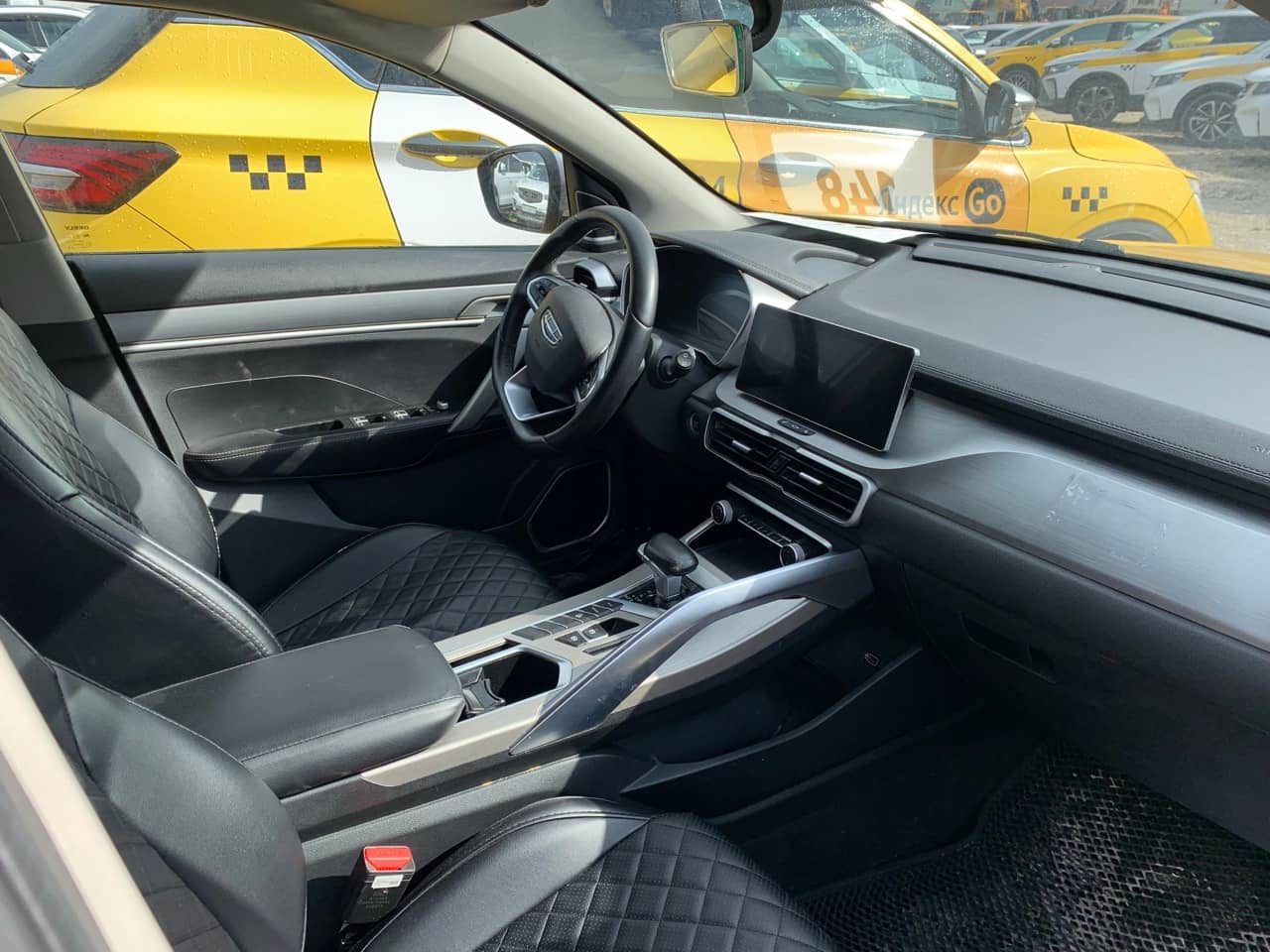 Geely Coolray,  294 357 км, 2023 года в лизинг