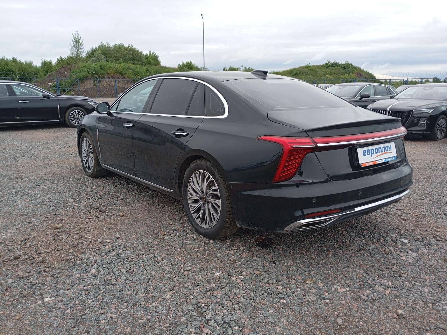Hongqi H5,  139 848 км, 2024 года в лизинг