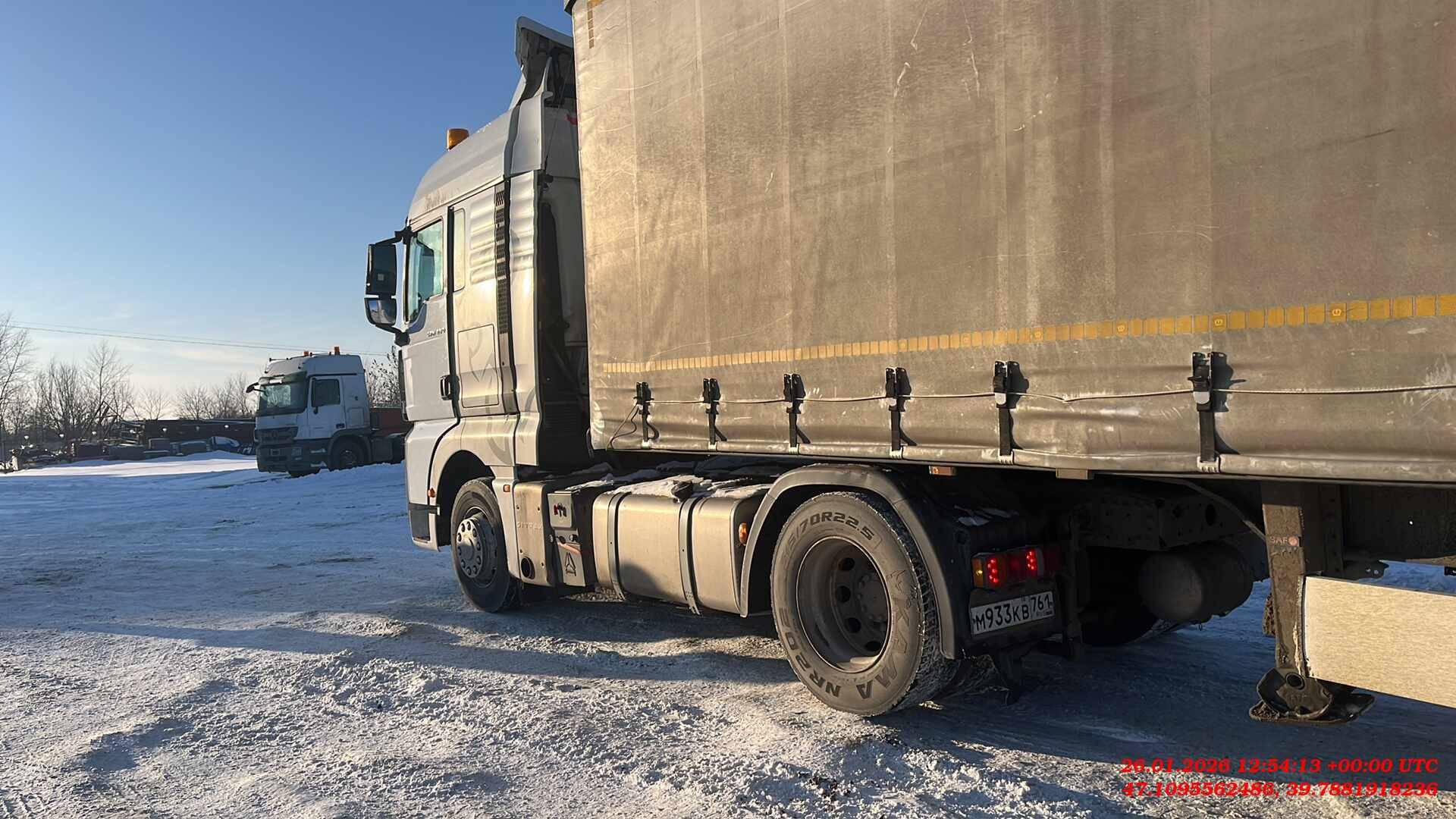 Sitrak C7H 4x2 ZZ4186V361HE,  241 376 км, 2023 года в лизинг