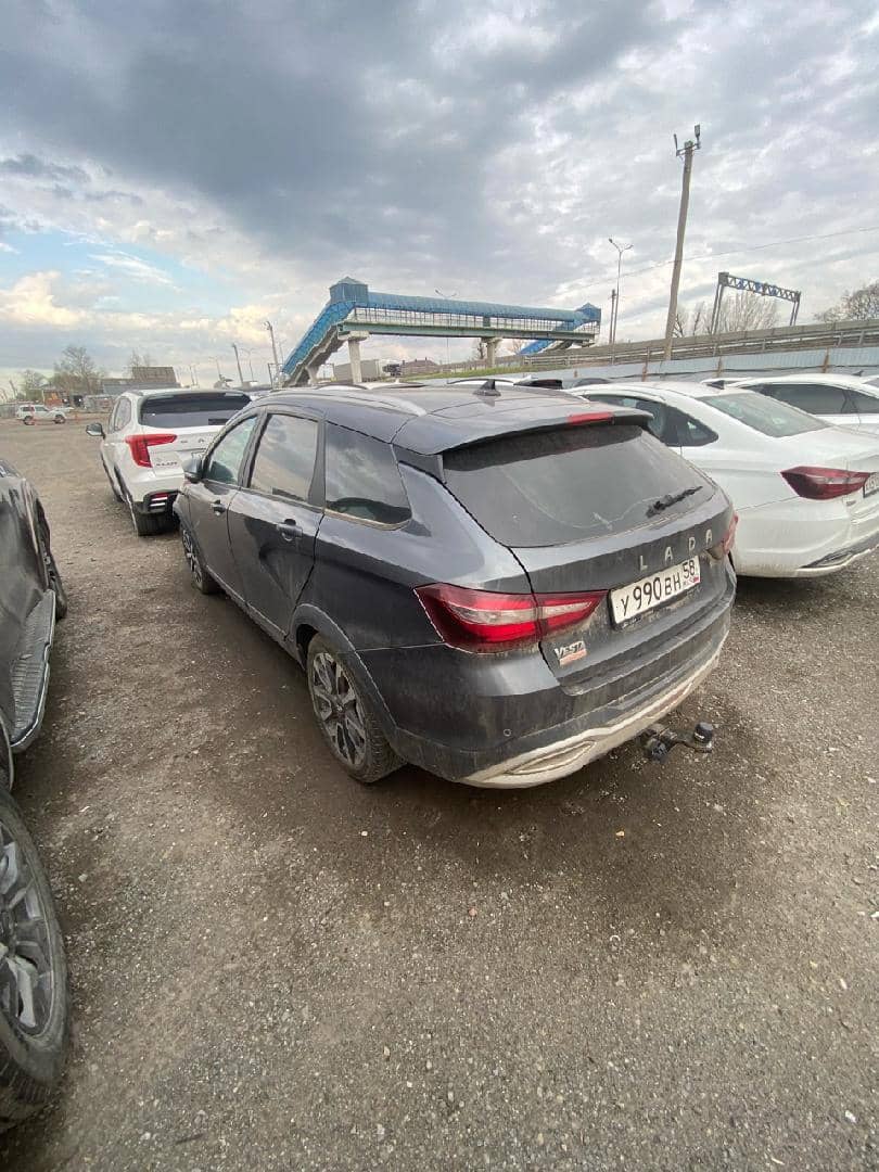 Lada Vesta универсал Кросс,  13 479 км, 2024 года в лизинг