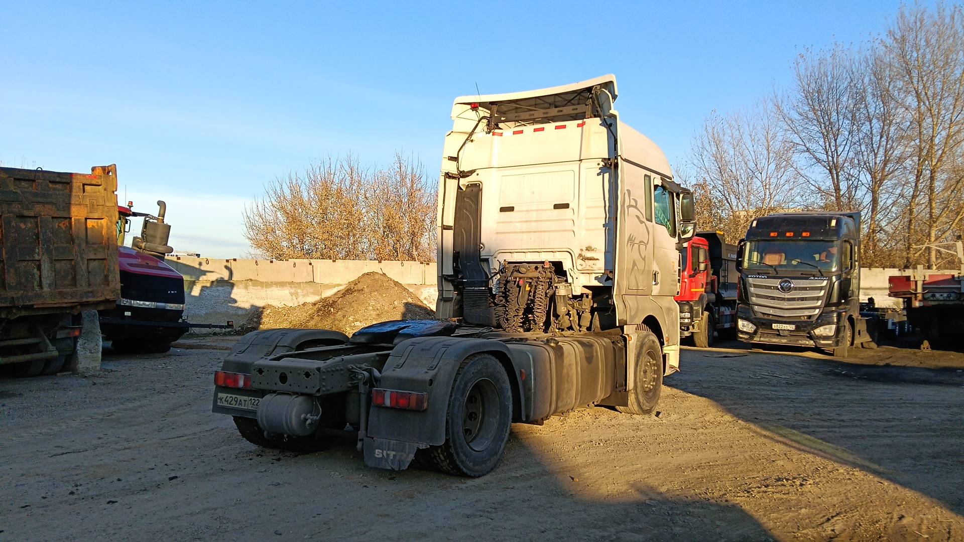 Sitrak C7H 4x2 ZZ4186V361HE,  447 203 км, 2022 года в лизинг