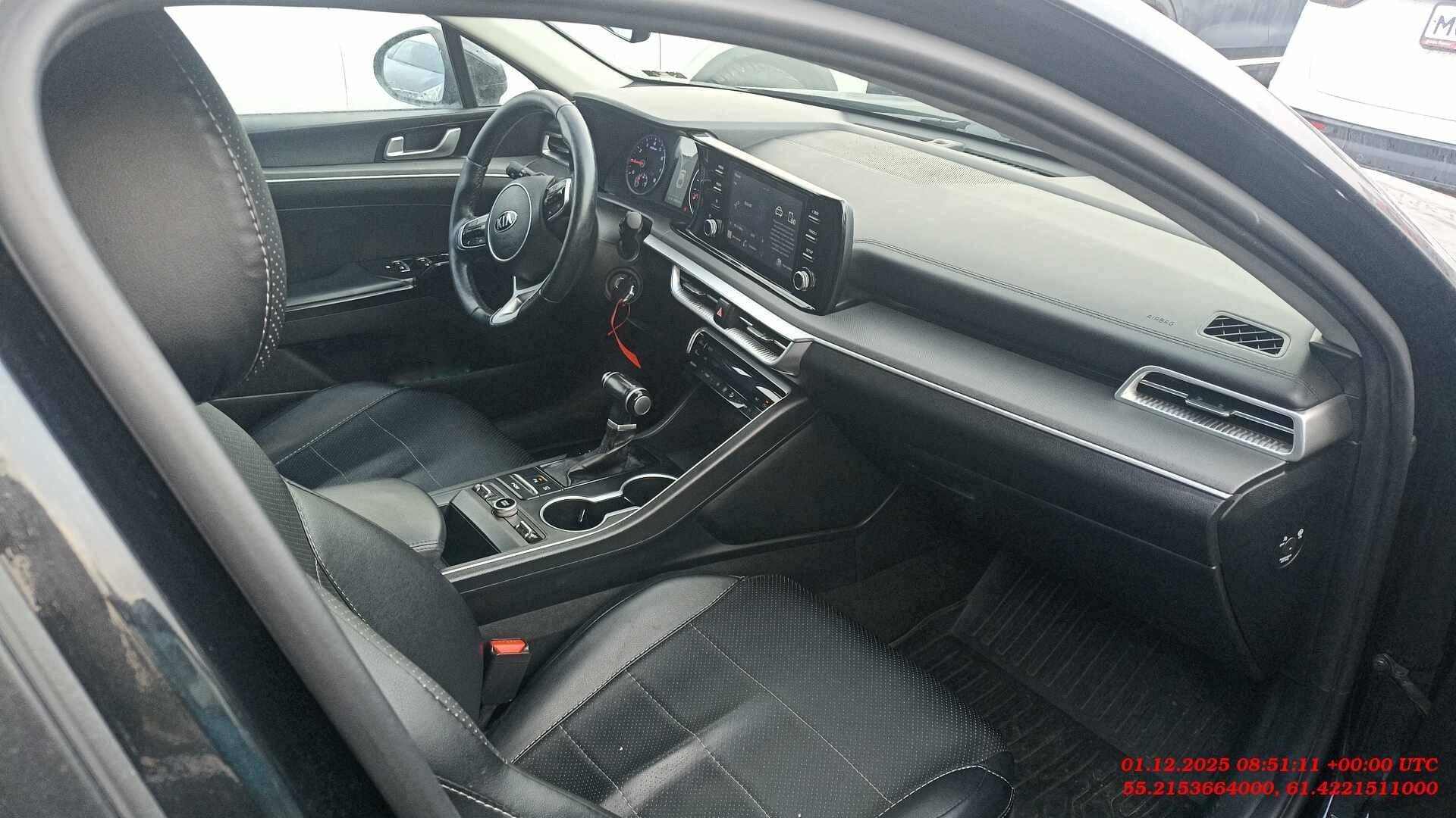 KIA K5,  248 227 км, 2021 года