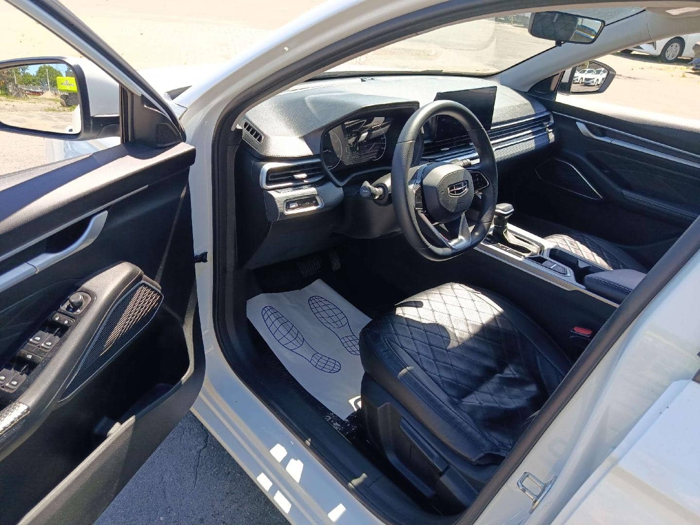 Geely Emgrand,  73 805 км, 2024 года в лизинг