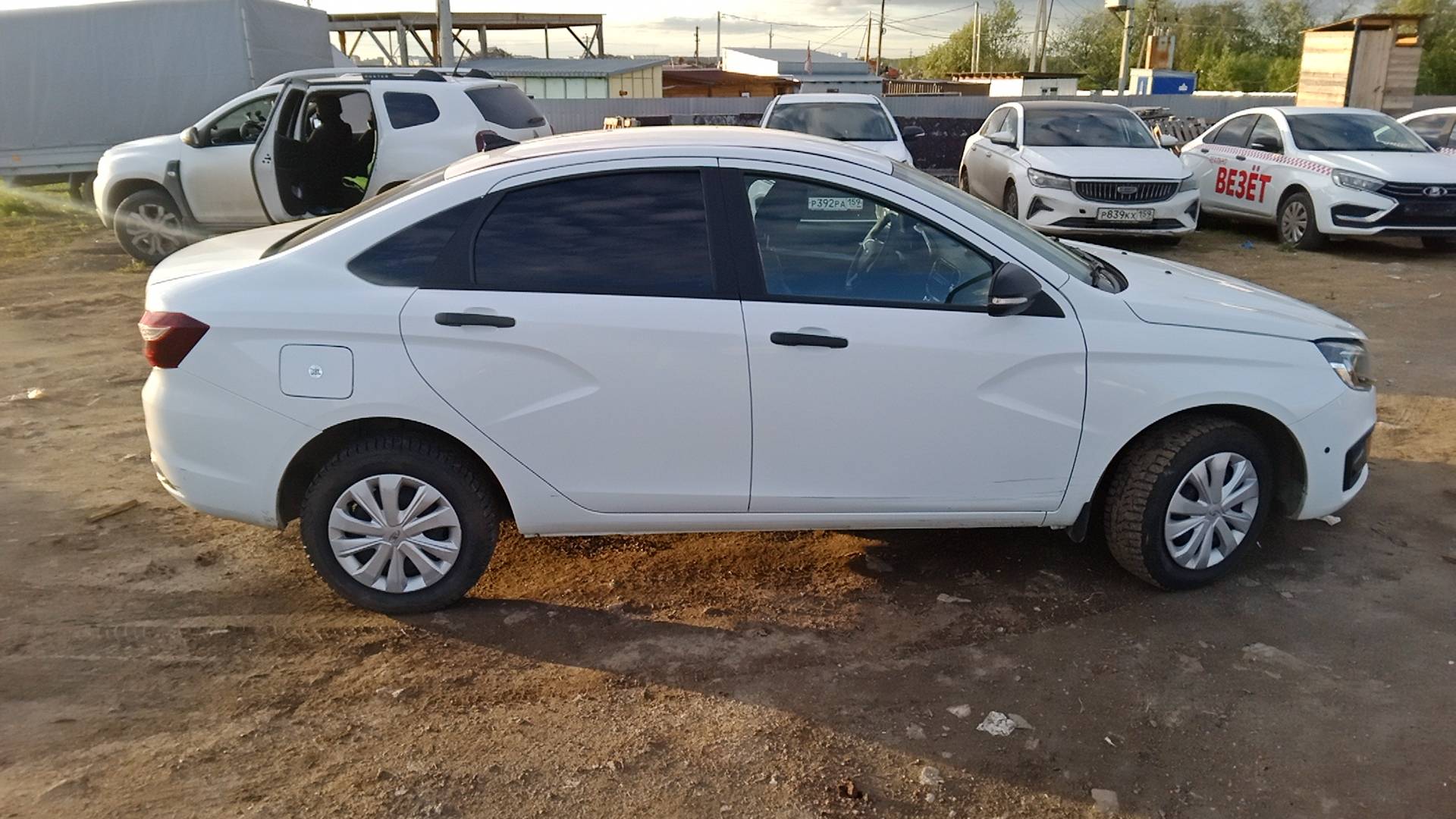 Lada Vesta седан,  69 907 км, 2023 года в лизинг