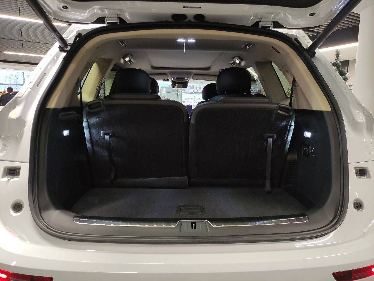 AITO M7 Luxury 4WD 6seats