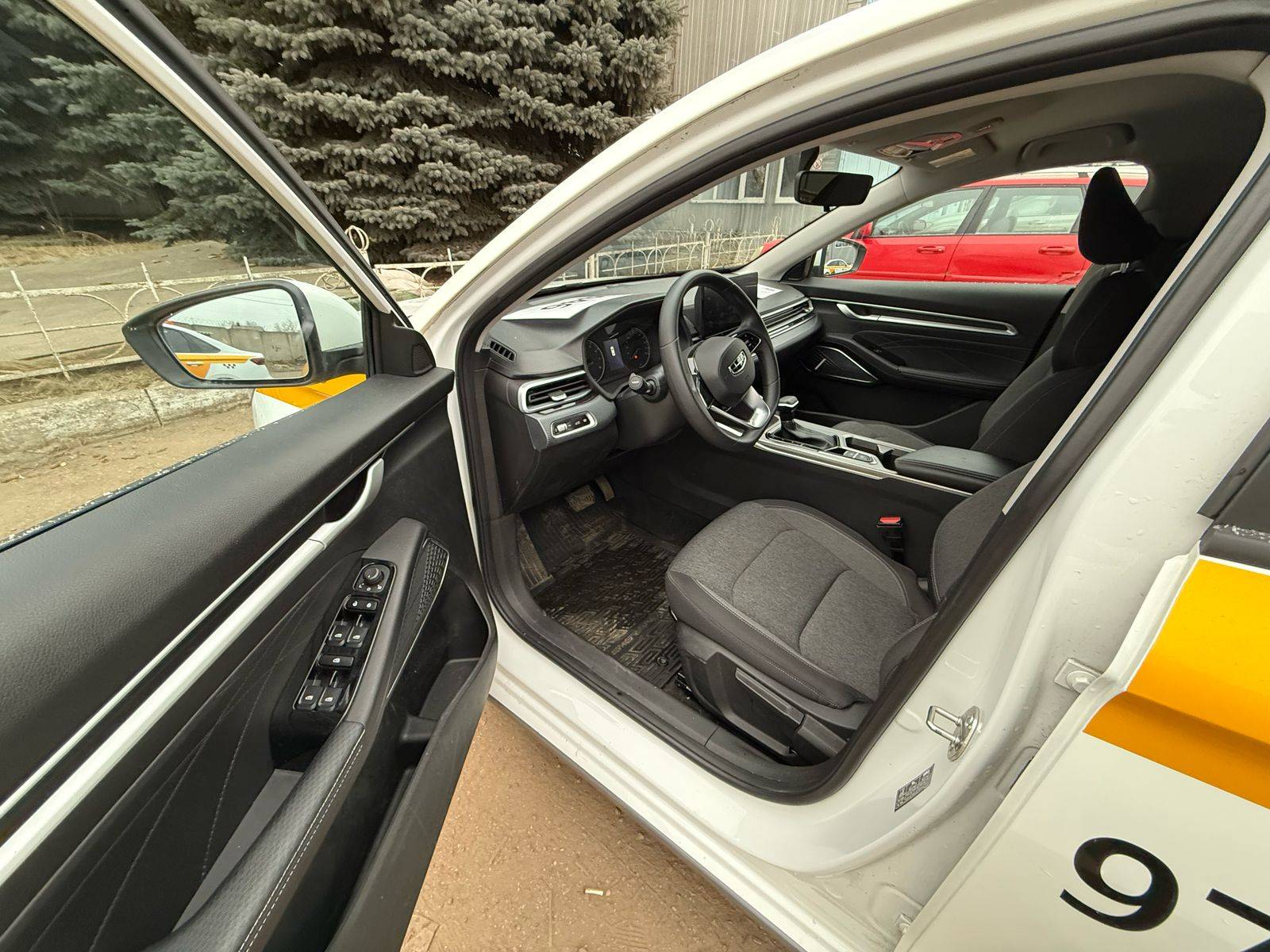 Geely Emgrand,  30 412 км, 2024 года в лизинг