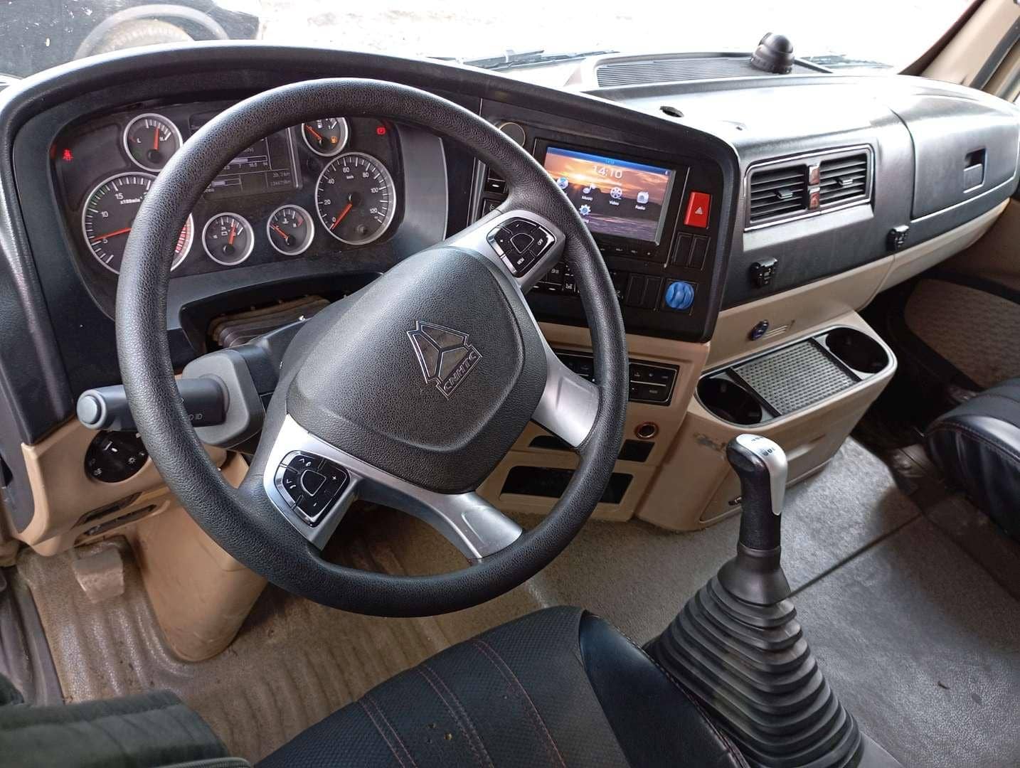 HOWO ZZ3256V384GE 6x4,  124 671 км, 2023 года в лизинг