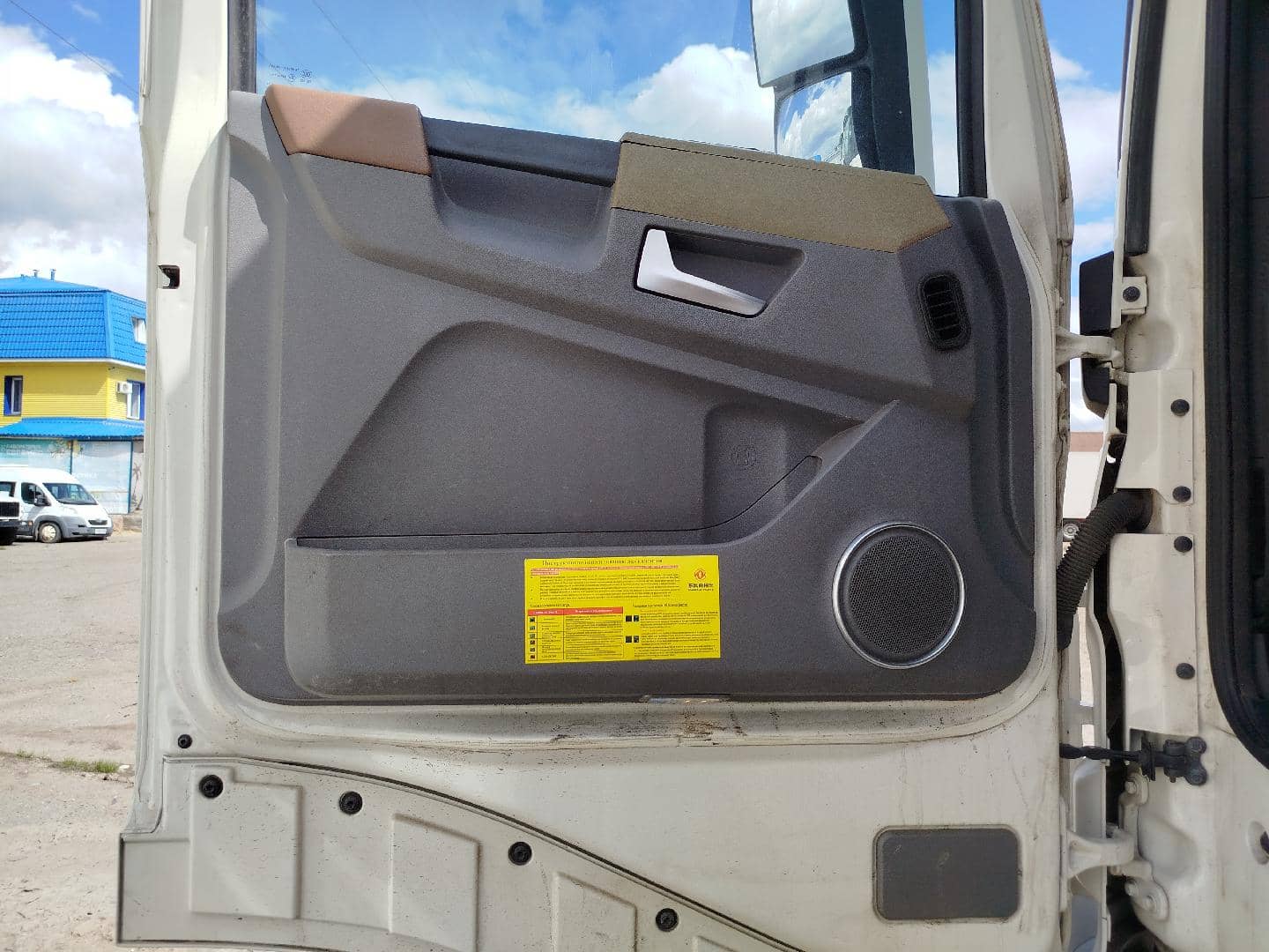 DongFeng GX DFH4180 4x2,  495 793 км, 2024 года в лизинг