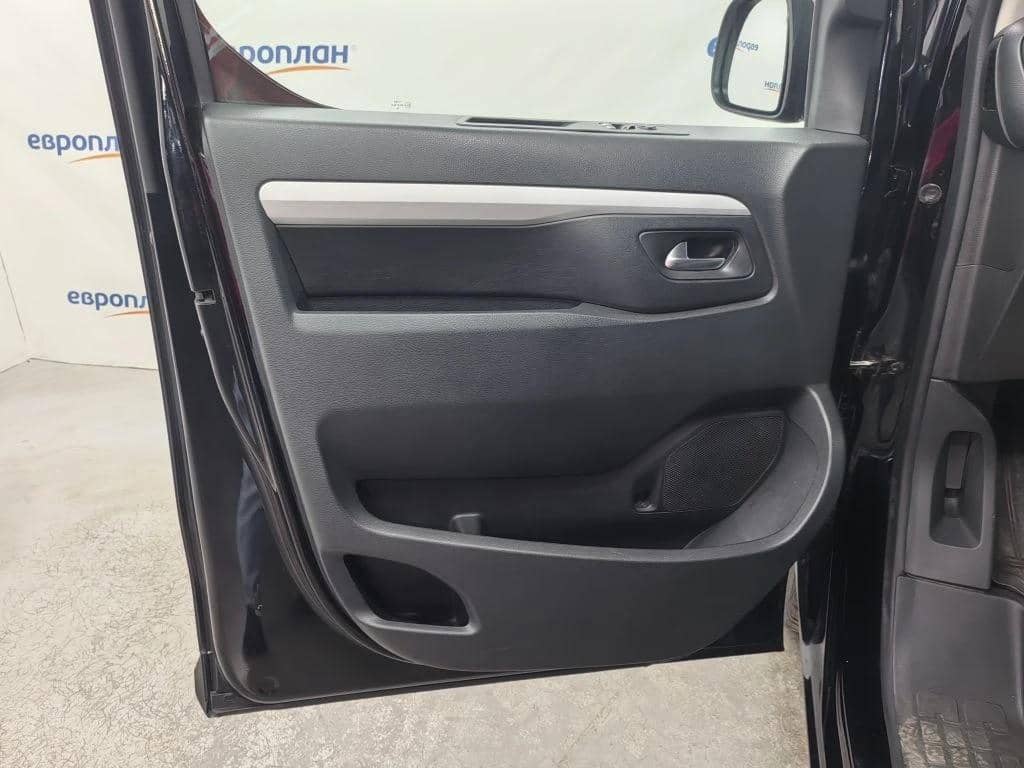 Opel Zafira Life,  214 927 км, 2020 года в лизинг