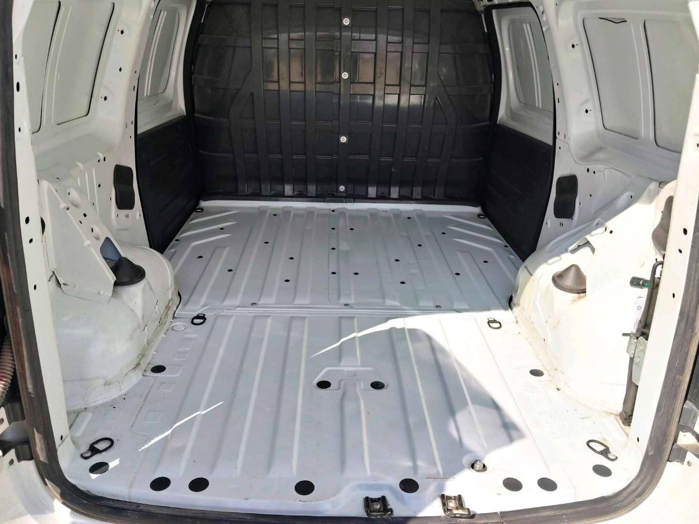 Lada Largus фургон,  27 912 км, 2024 года в лизинг