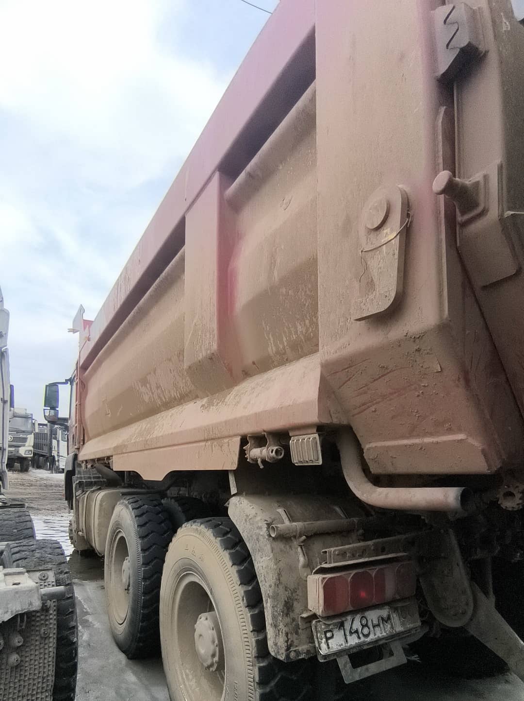 Sitrak ZZ3406V455ME,  99 138 км, 2024 года в лизинг