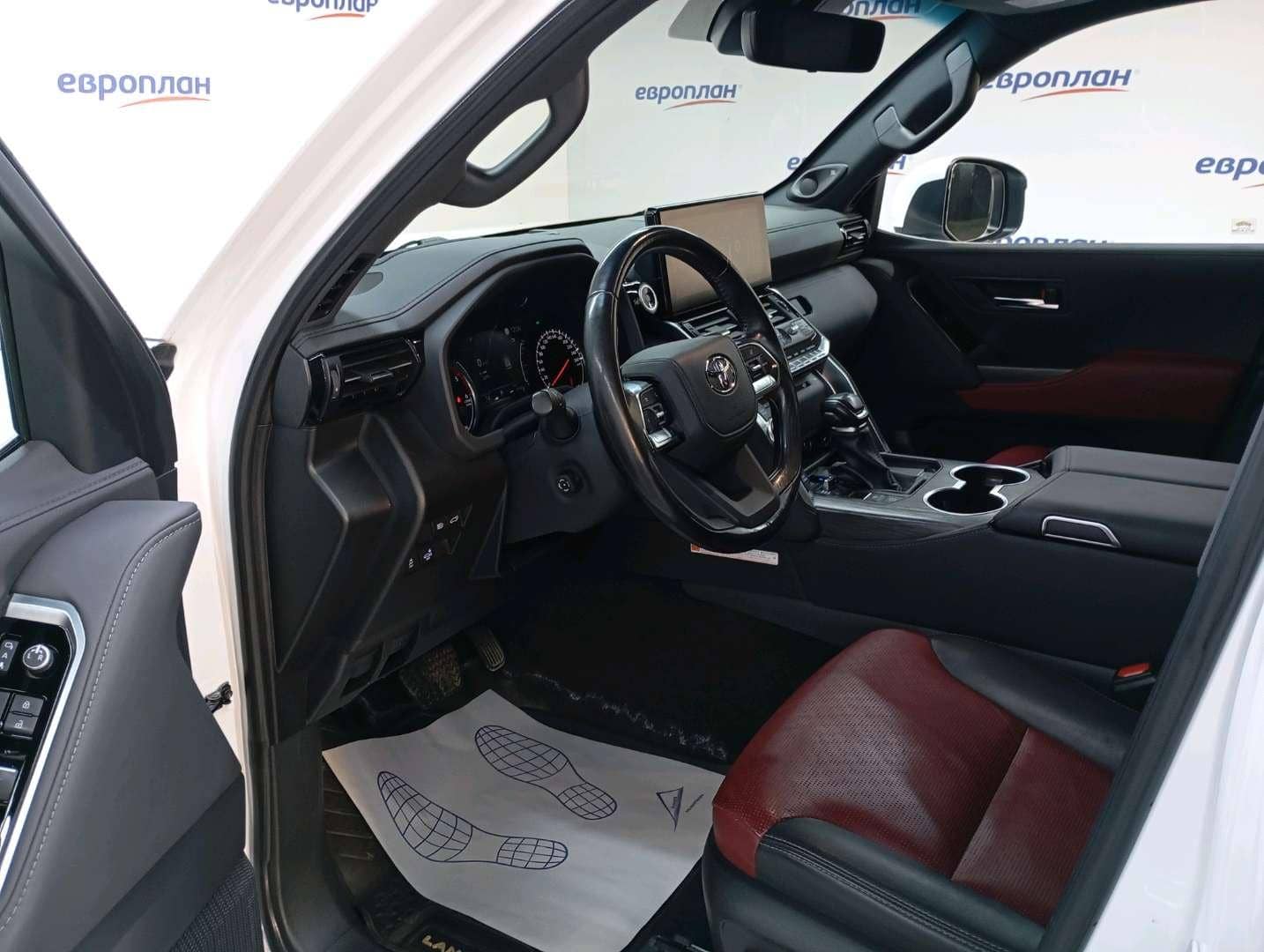 Toyota Land Cruiser 300,  74 165 км, 2021 года в лизинг