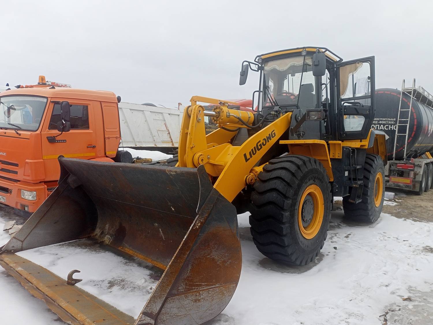 LiuGong CLG856H