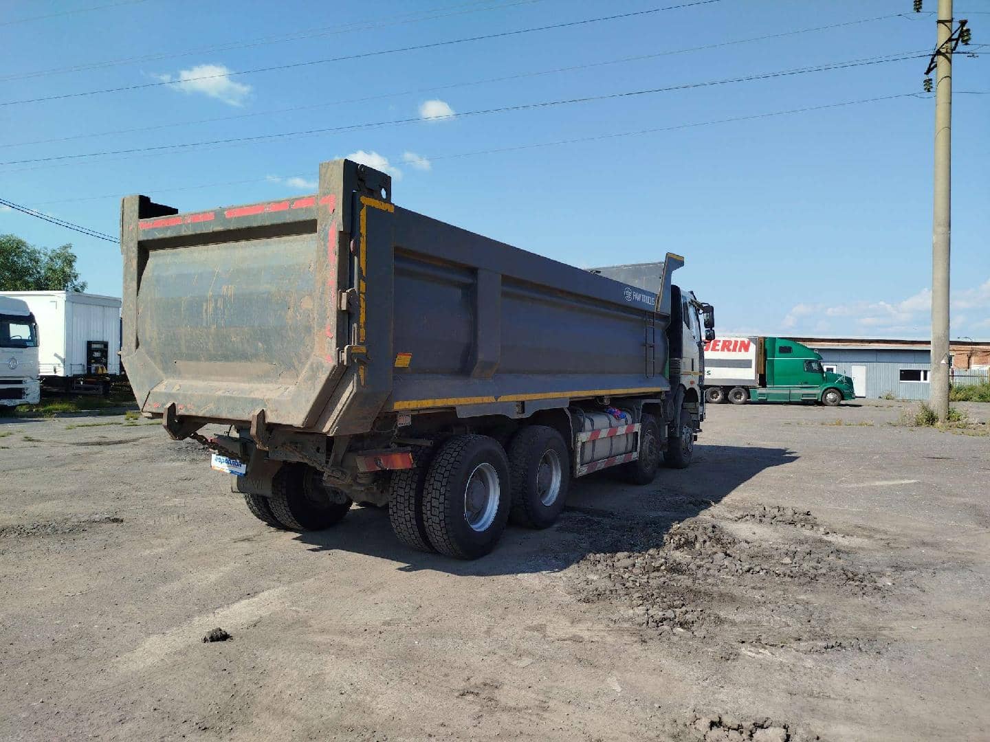 FAW CA3311P66K24T4E5 8х4,  110 081 км, 2023 года в лизинг