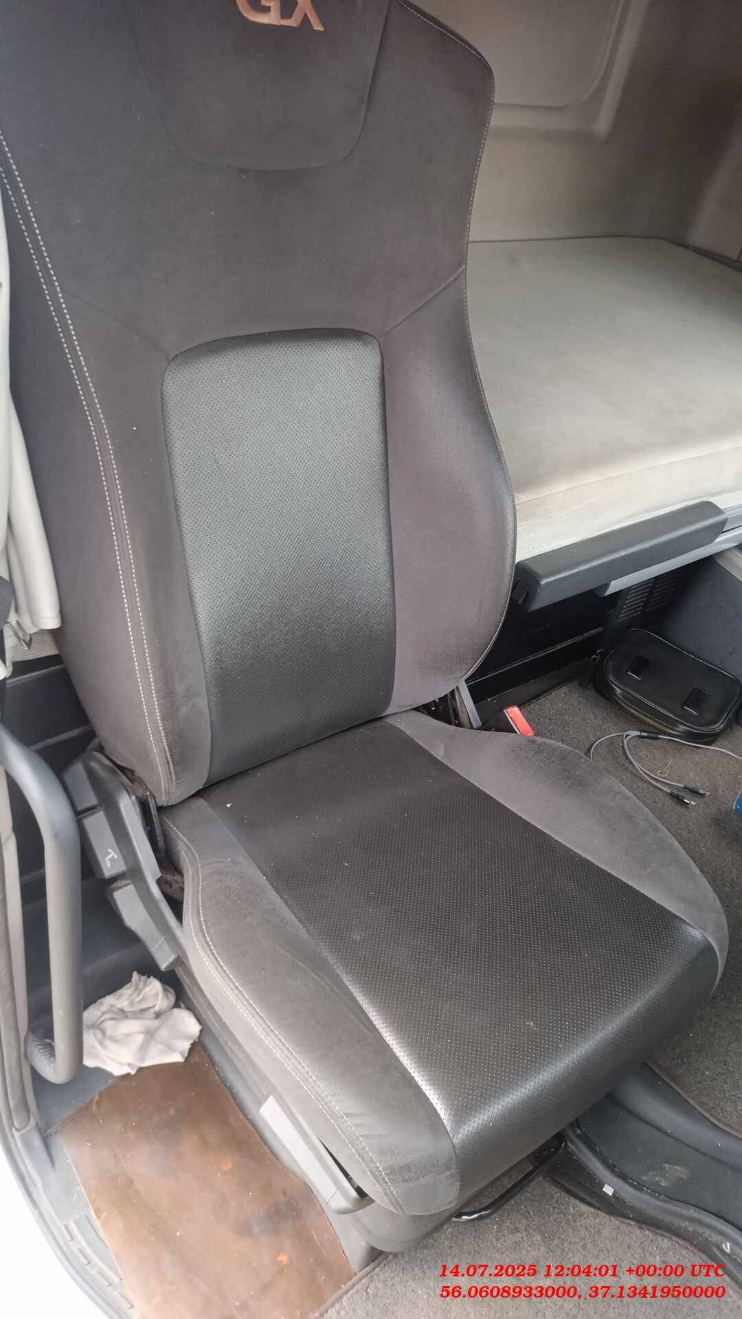 DongFeng GX DFH4180 4x2,  646 922 км, 2023 года в лизинг