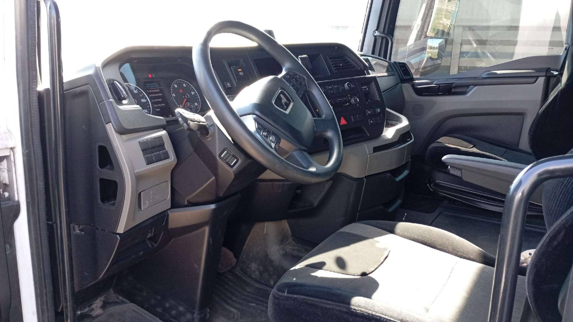 MAN TGX 18.470 4X2 BL SA (GX),  455 124 км, 2022 года в лизинг