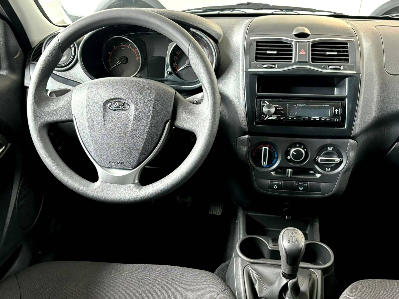 Lada Granta седан Classic 24 Кондиционер 1.6 90hp 5MT