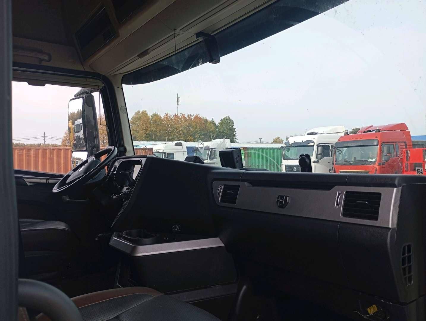 FAW CA4180P77K25E5 4x2,  498 077 км, 2023 года в лизинг