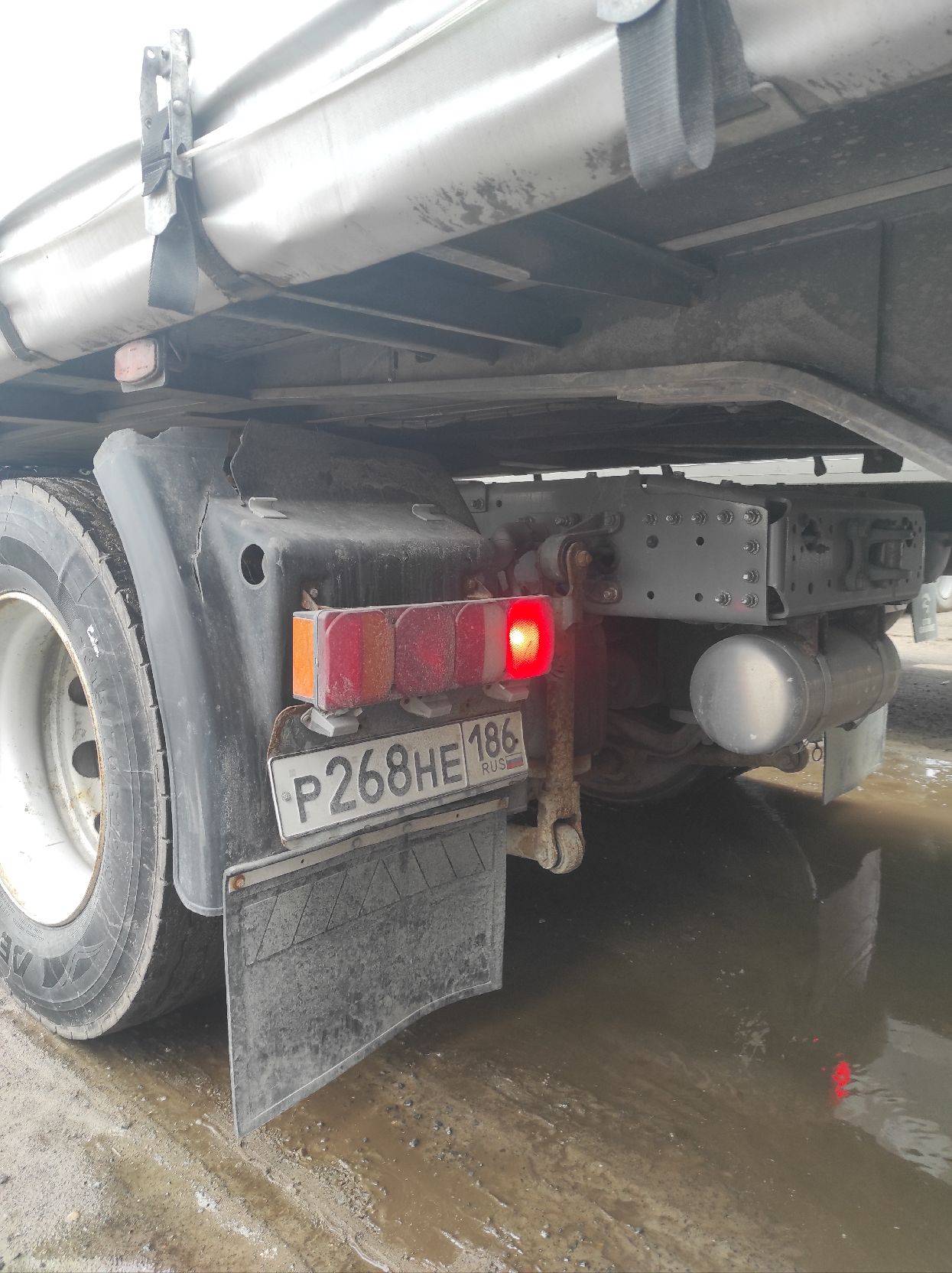 Sitrak ZZ4186V391HE,  229 448 км, 2023 года