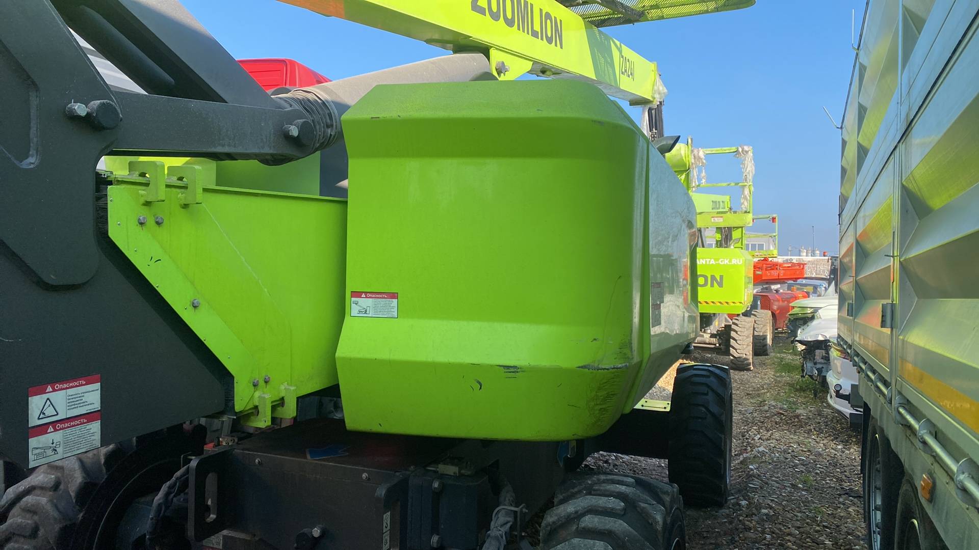 Zoomlion ZA24J Самоходный коленчатый подъемник, 2023 года в лизинг