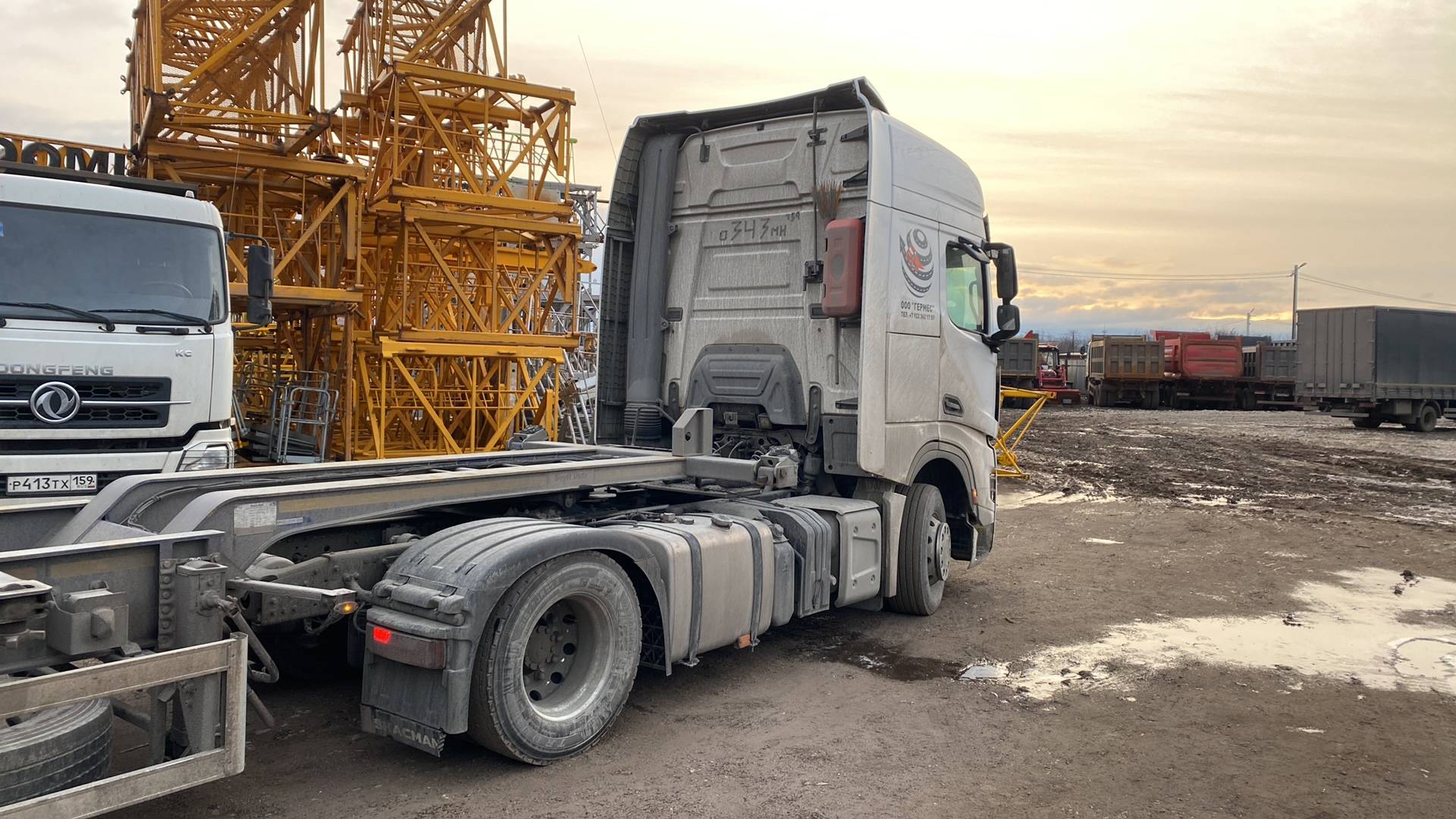 Shacman SX4188YY381,  204 335 км, 2023 года в лизинг