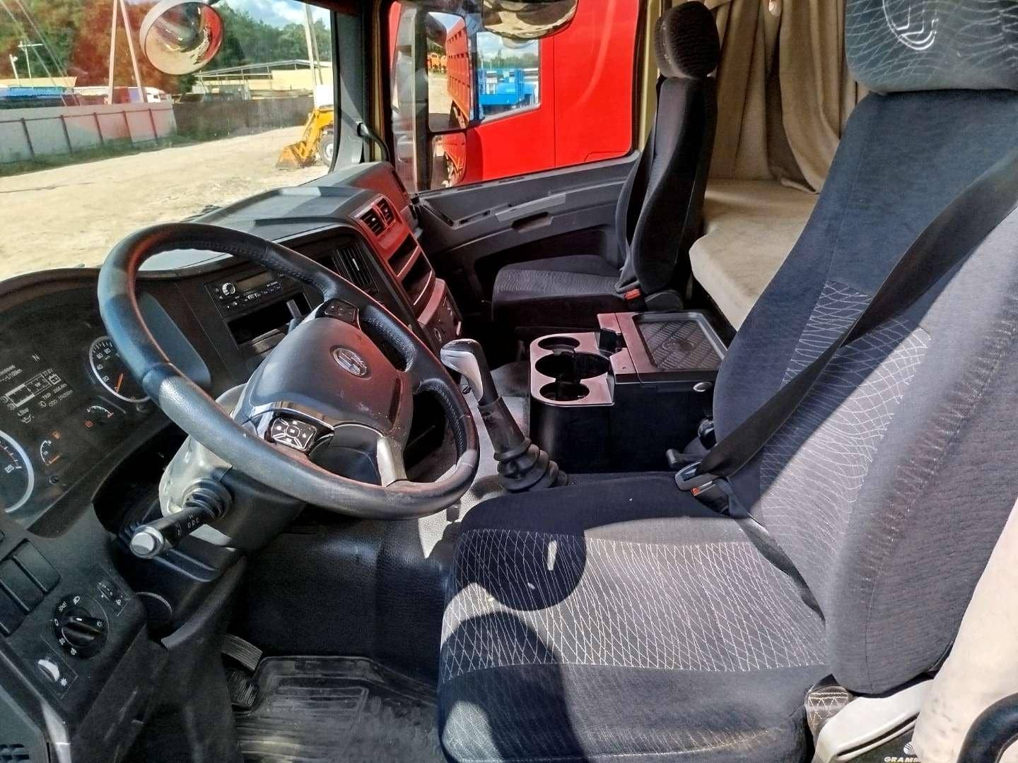 Shacman SX331863366 (скальный кузов),  276 250 км, 2022 года в лизинг