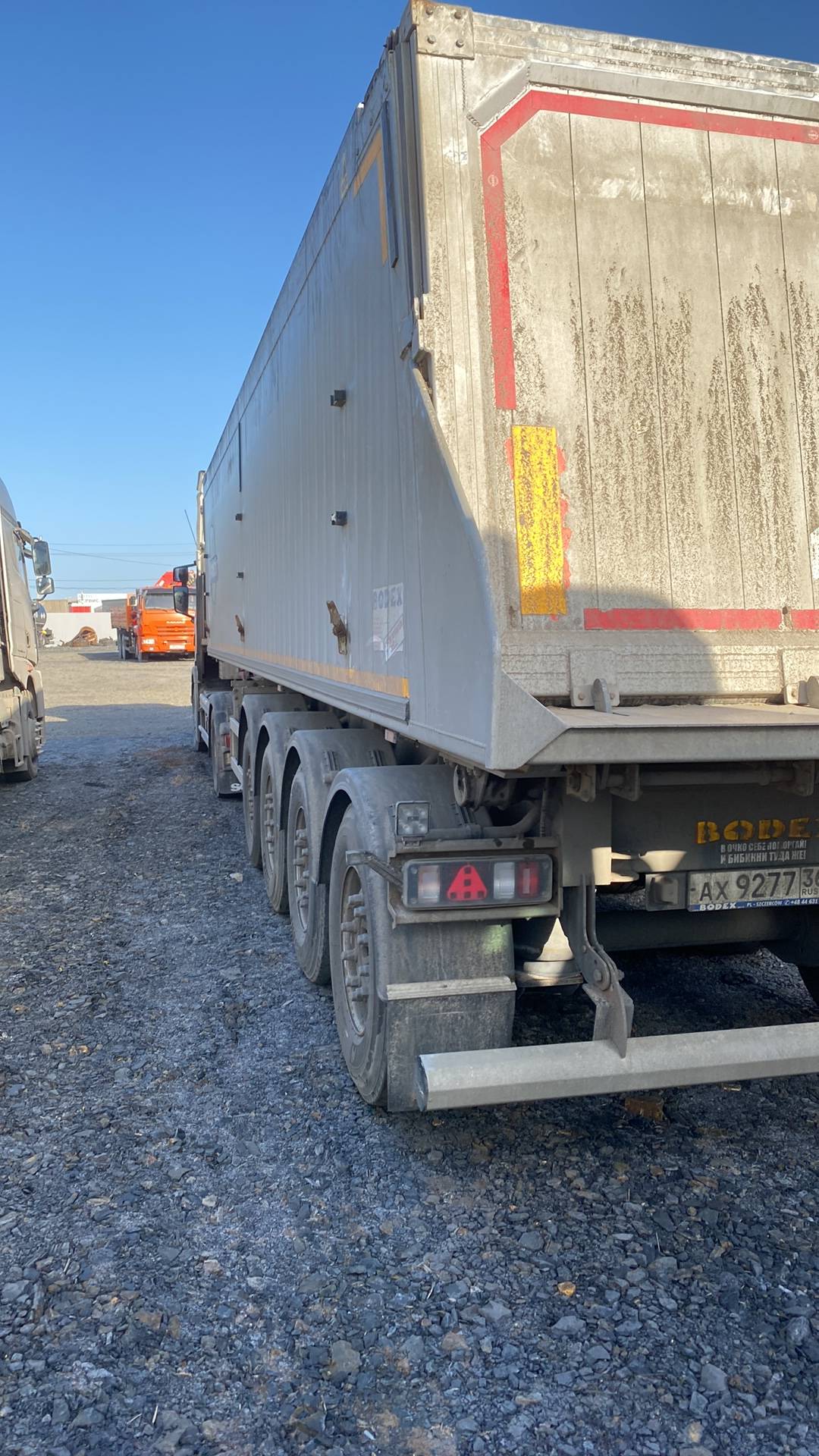 BODEX Самосвальный KIS 4WA1 40 м³, 2022 года в лизинг