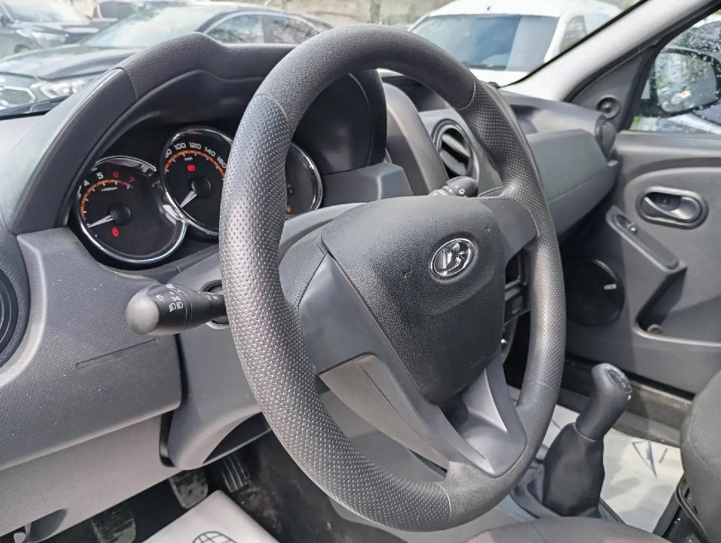 Lada Largus универсал,  56 918 км, 2024 года в лизинг
