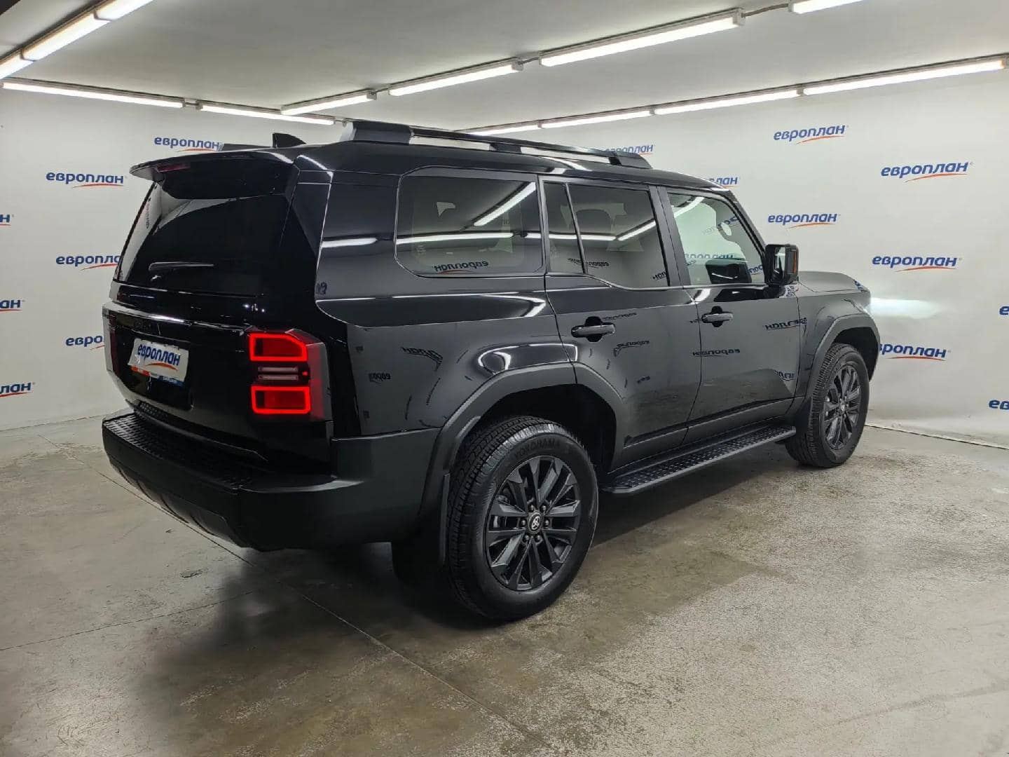 Toyota Land Cruiser Prado,  27 076 км, 2024 года в лизинг