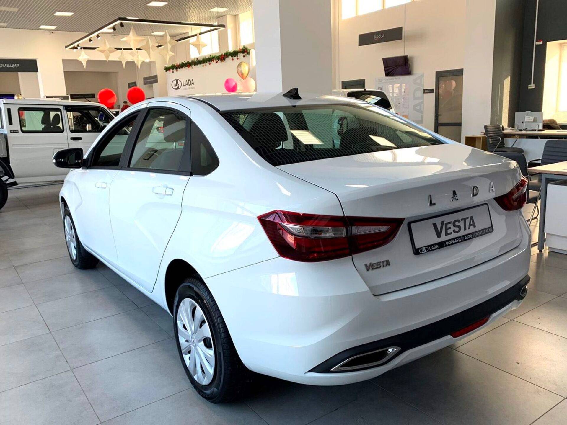 Lada Vesta седан Life 24 1.6 106hp AT