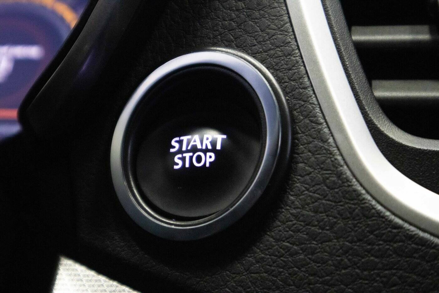 Lada Vesta седан Techno 24 1.8 122hp AT