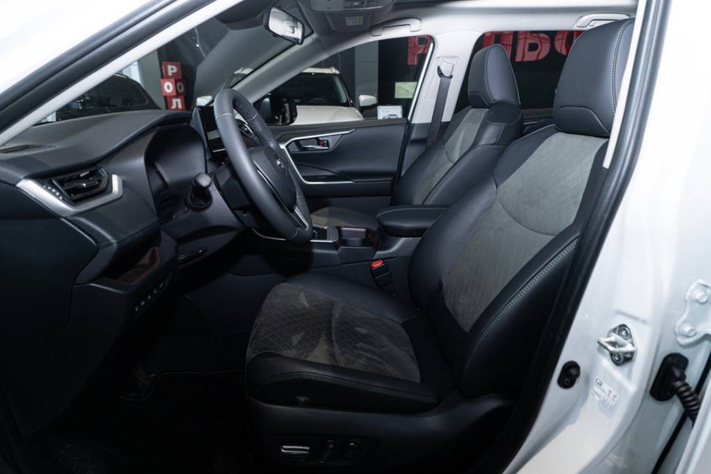 Toyota RAV4 Adventure Plus 2.0 CVT 4WD