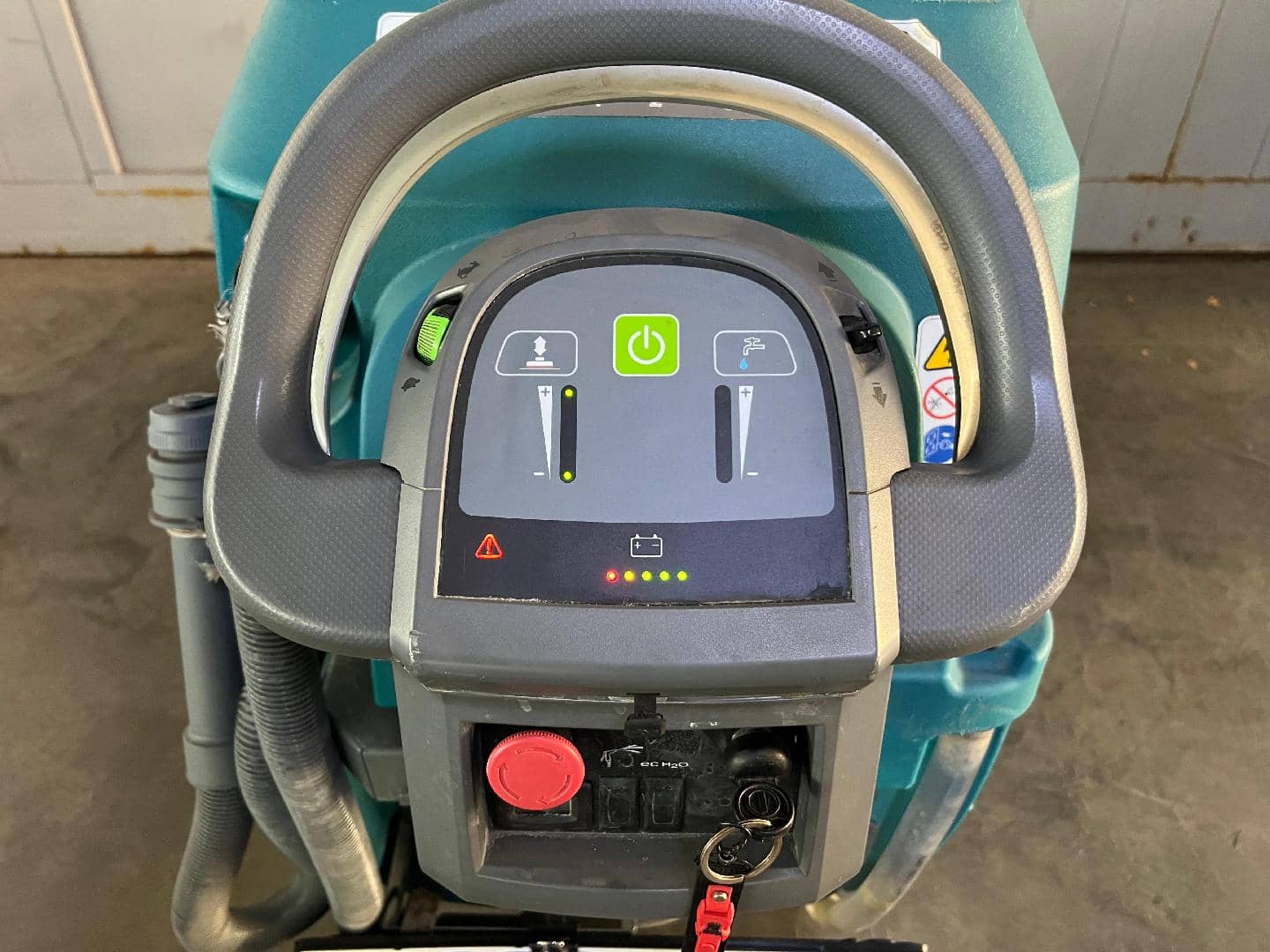 Tennant T500e 70D уборочная машина,  616 км, 2022 года в лизинг