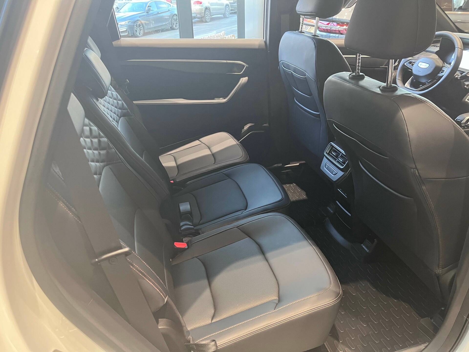 Geely Okavango Flagship 2.0T 7DCT 2WD