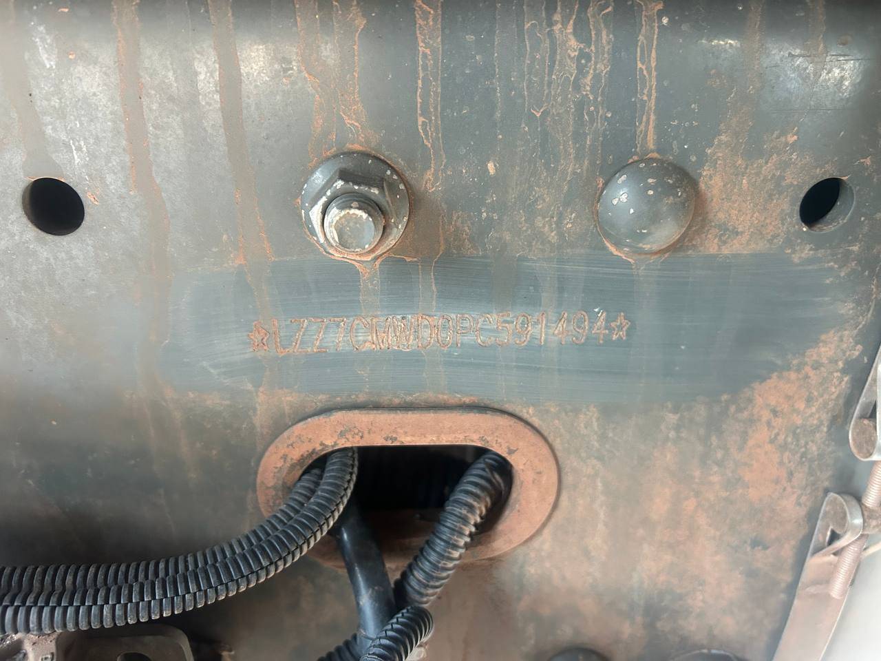 Sitrak С7Н MAX 6×4 ZZ4256V364HE,  77 102 км, 2023 года в лизинг