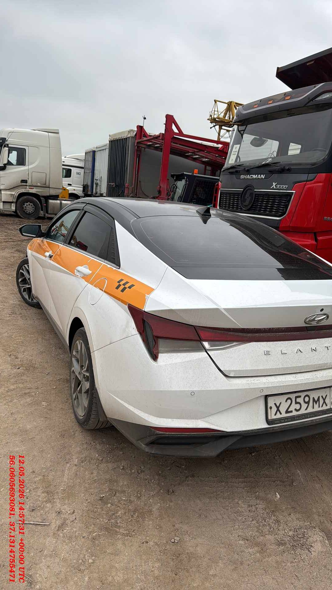 Hyundai Elantra,  352 291 км, 2021 года в лизинг