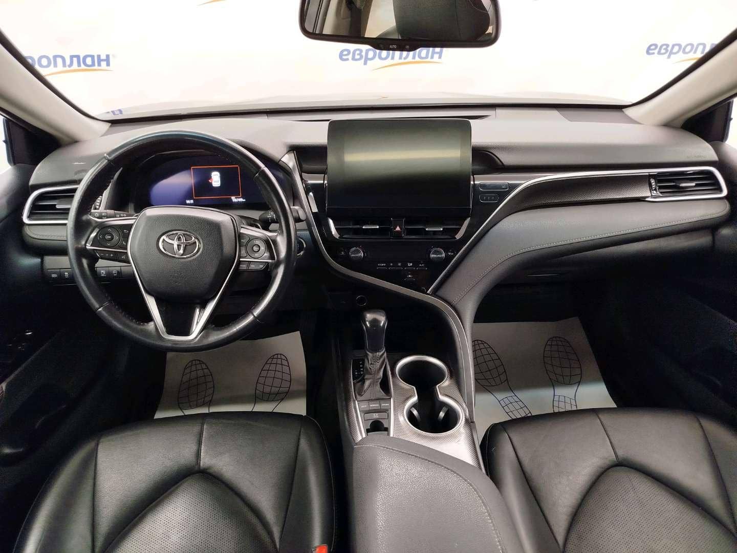 Toyota Camry,  116 756 км, 2023 года в лизинг