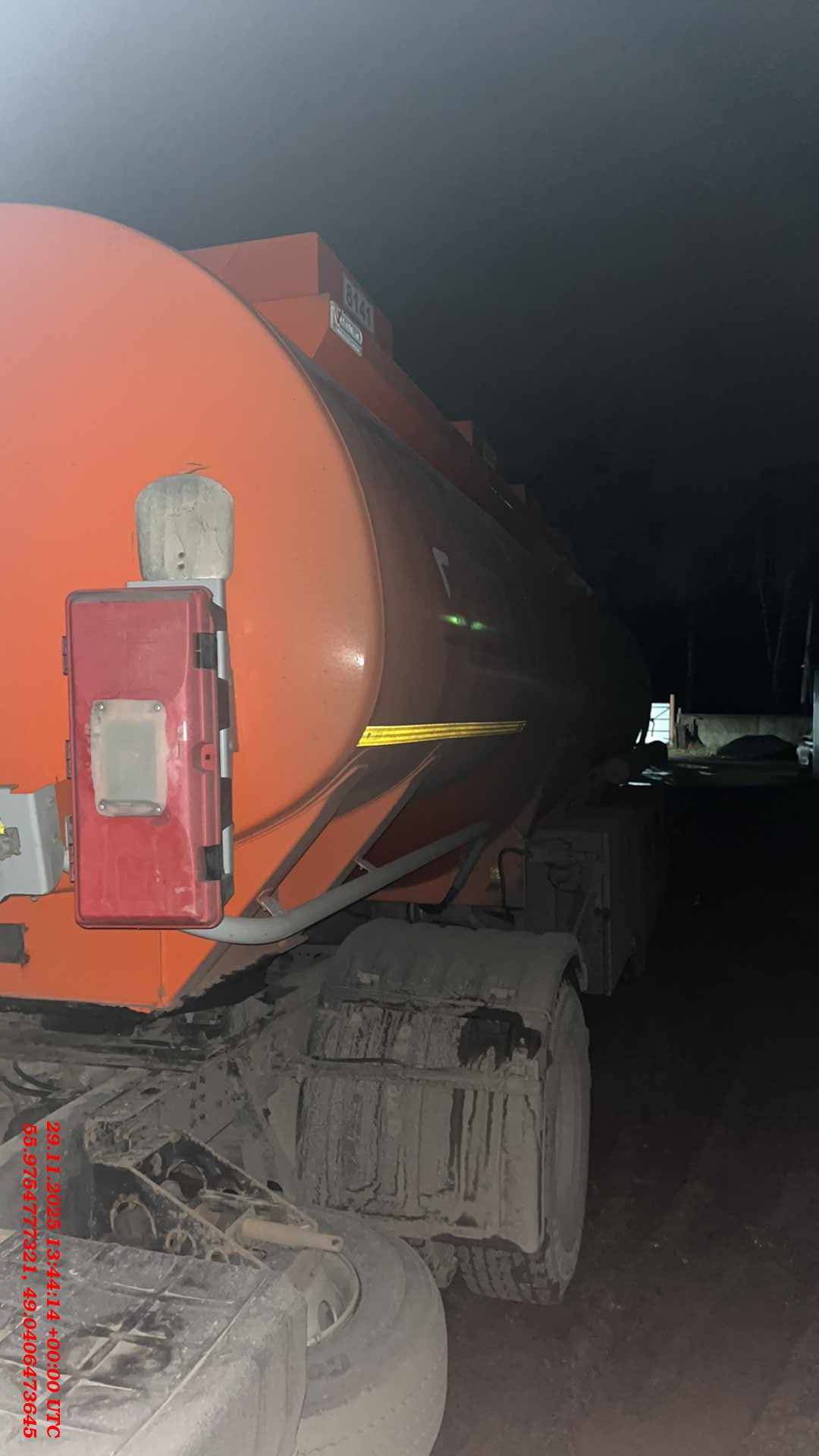 Сеспель Бензовоз SF3328 (964845), 2020 года