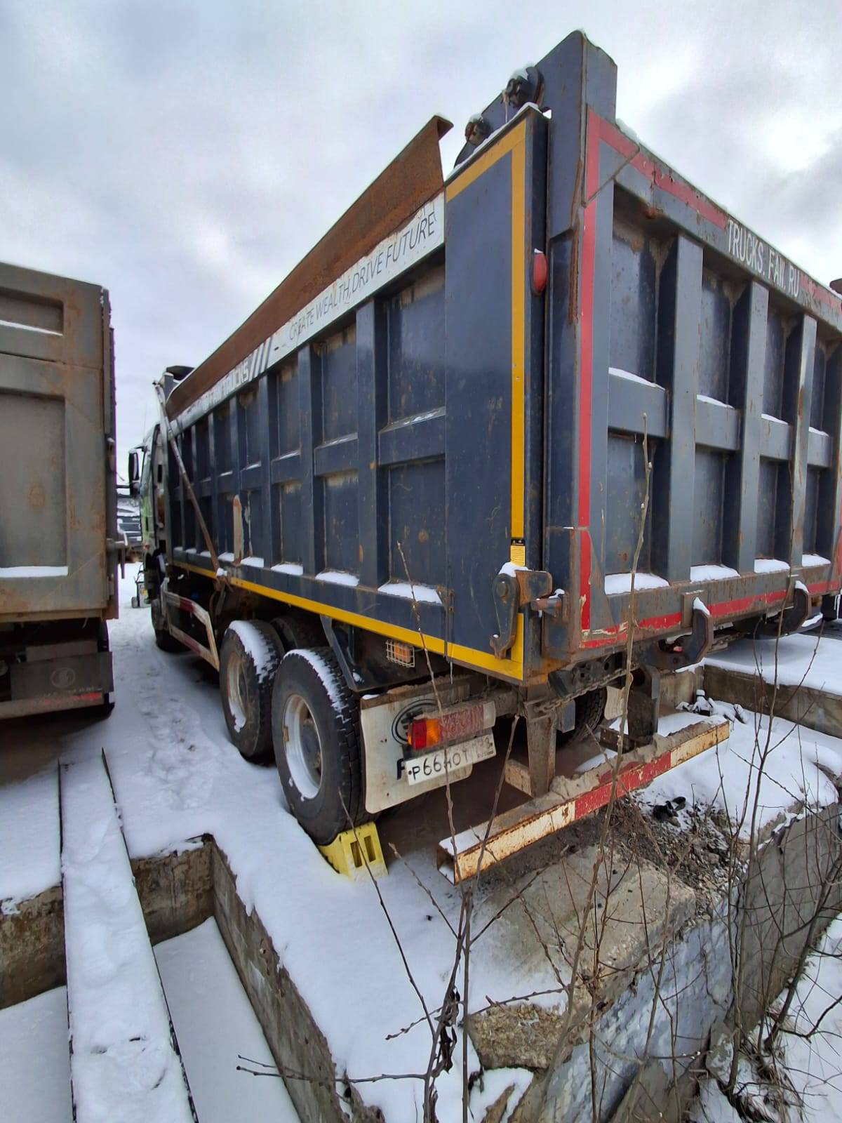 FAW CA3250P66K2T1E5 6х4 Лот 000000525