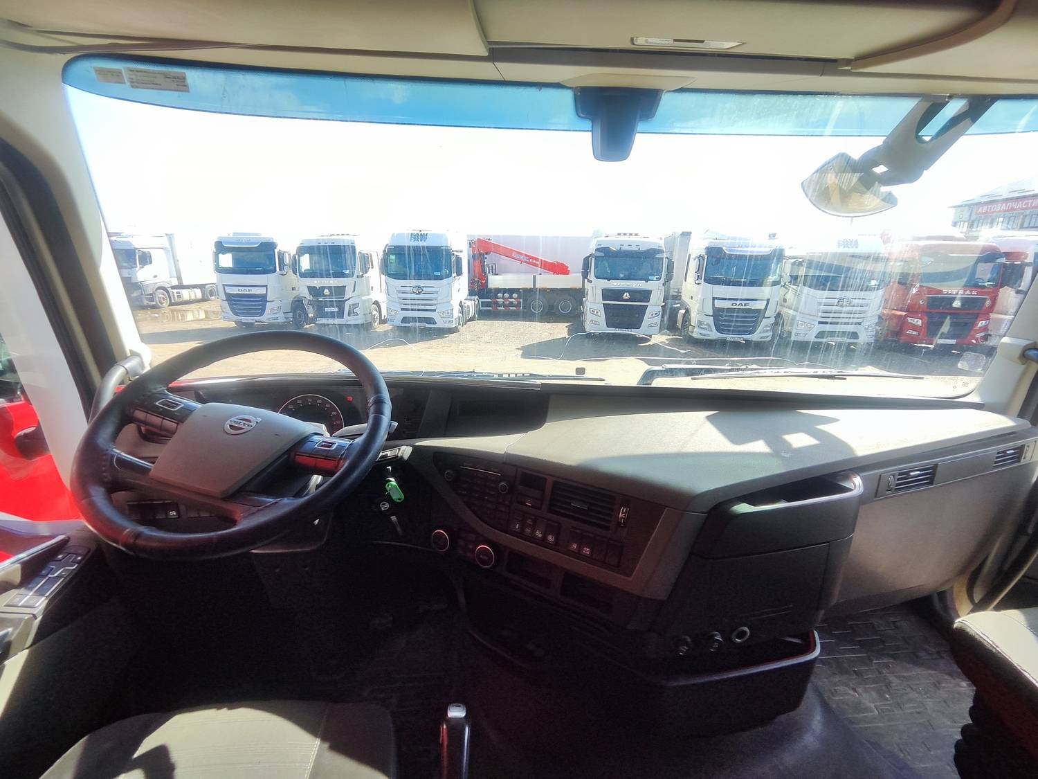Volvo FH 500 4x2 (FH Globetrotter) Лот 000008678