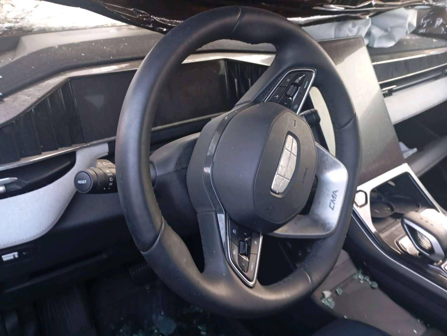 Geely Atlas,  92 111 км, 2024 года в лизинг