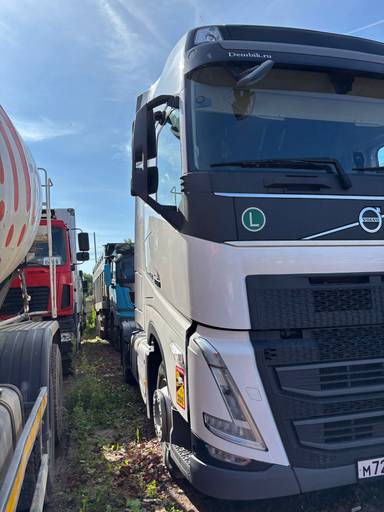 Volvo FH 460 4x2 (FH Globetrotter)
