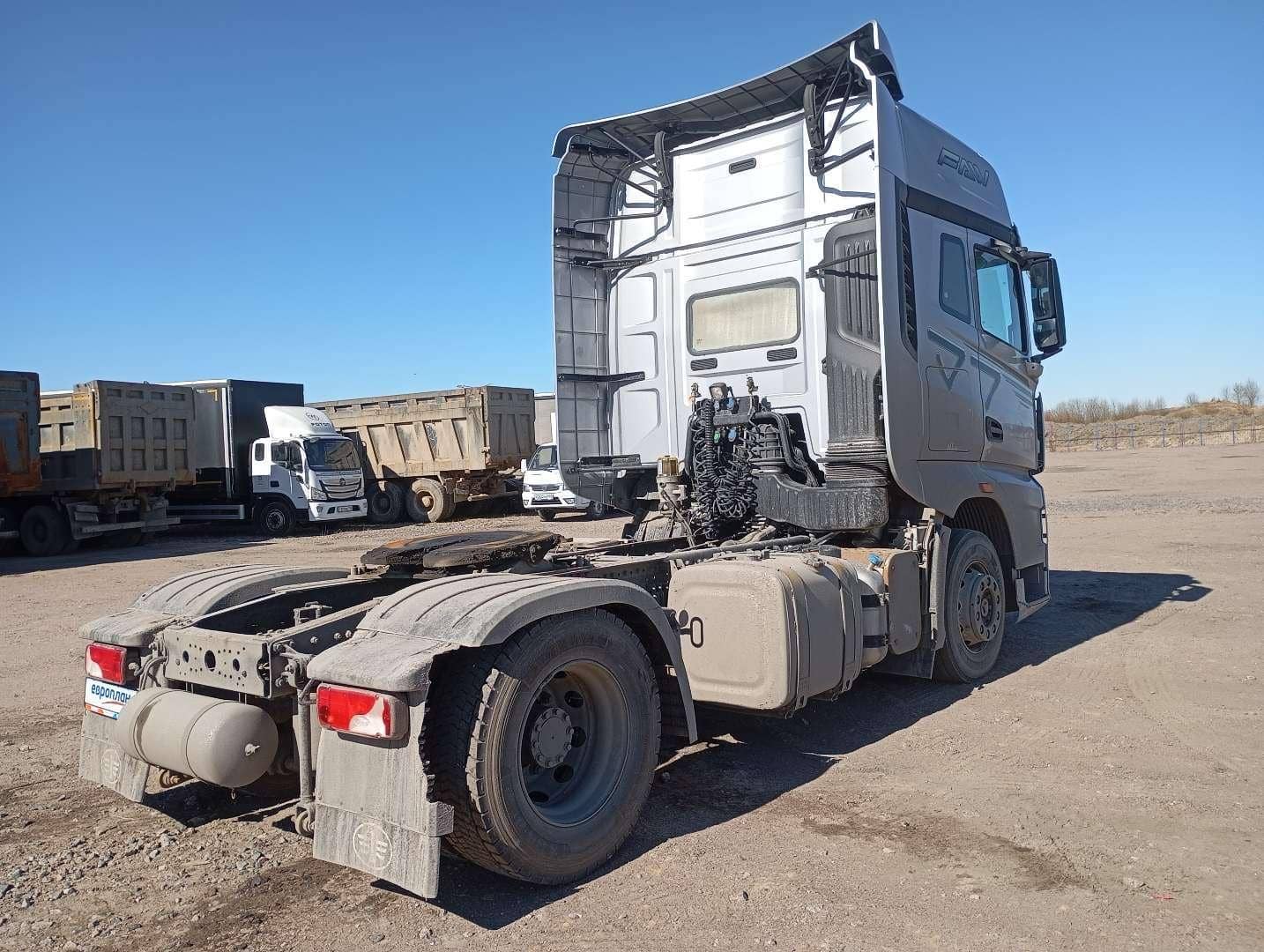 FAW CA4180P77K25E5 4x2,  326 000 км, 2023 года в лизинг