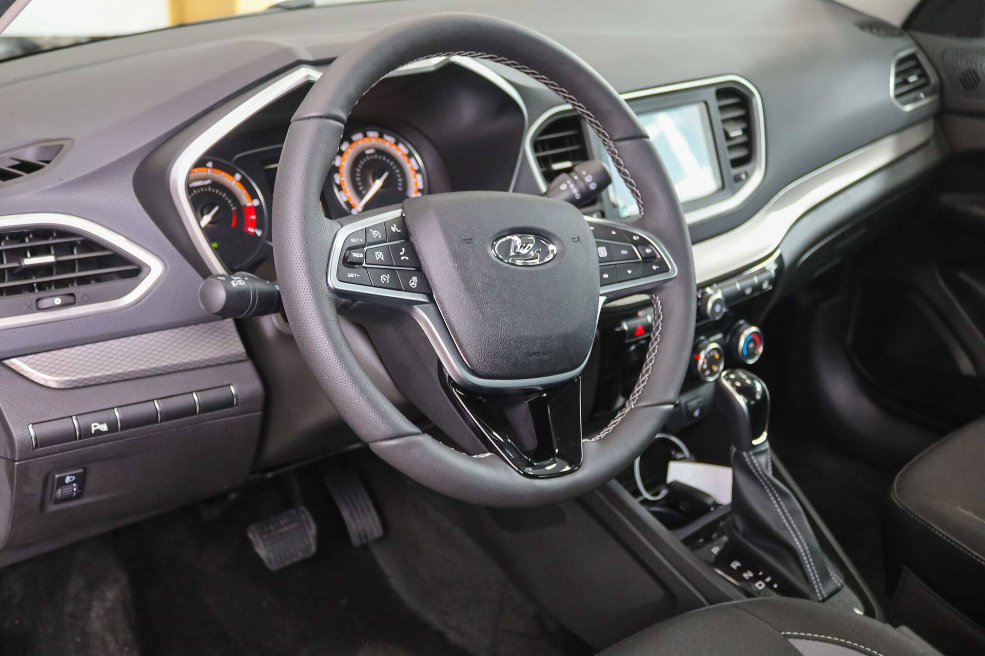 Lada Vesta SW Enjoy 24 1.8 122hp AT